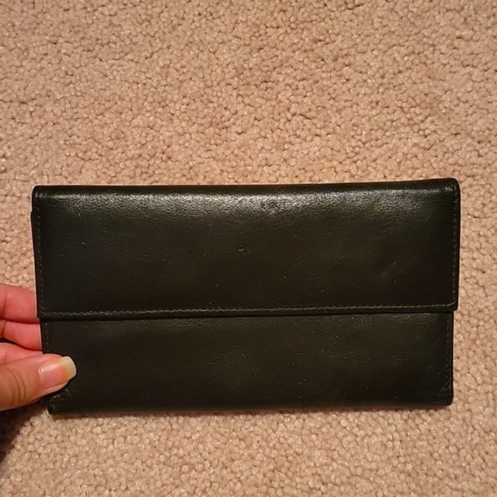 Tilley Leather Wallet